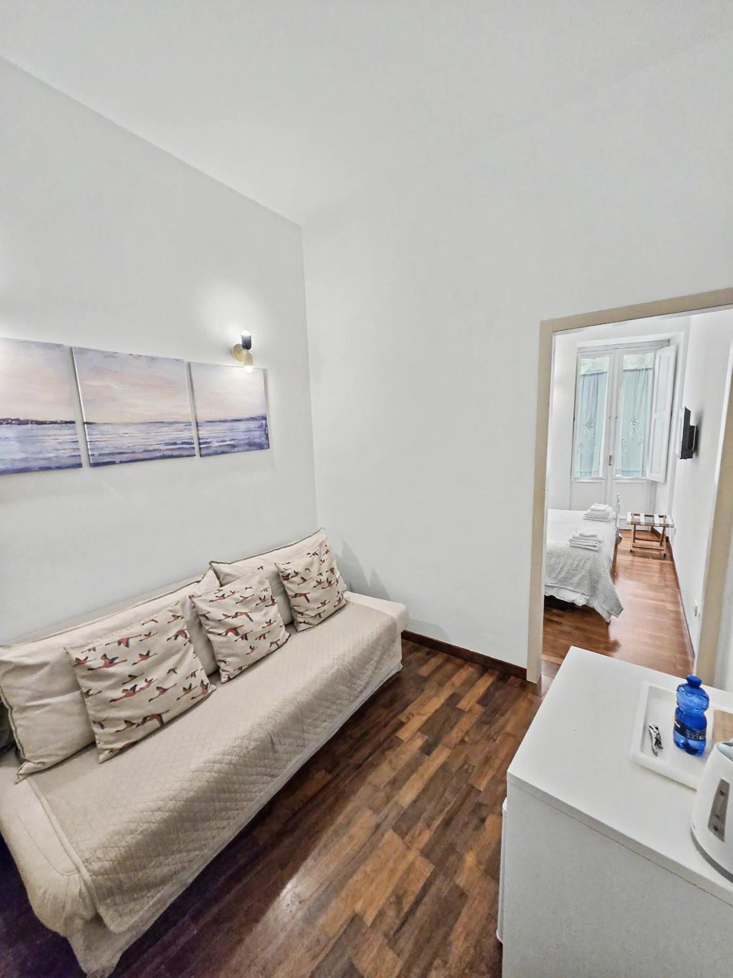 Double or Twin Room,1758558093:JPEG